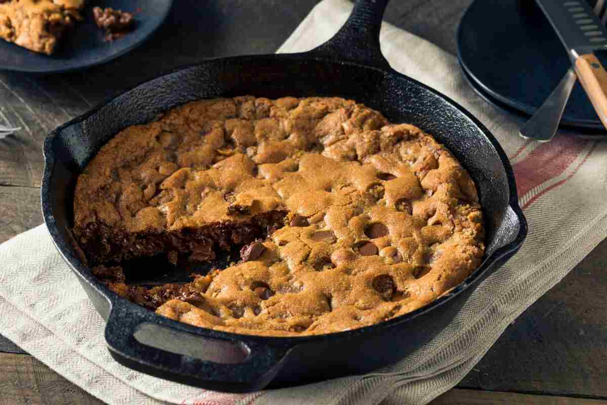 ricetta torta cookies al cioccolato